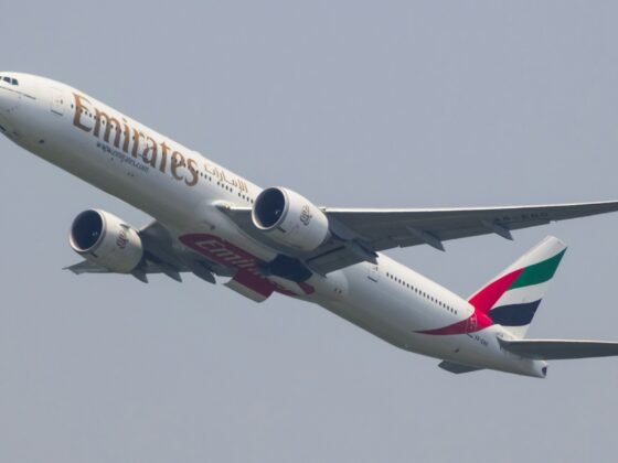 Emirates 777 to dubai